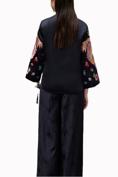 Bell Sleeves Embroidered Cheongsam Top