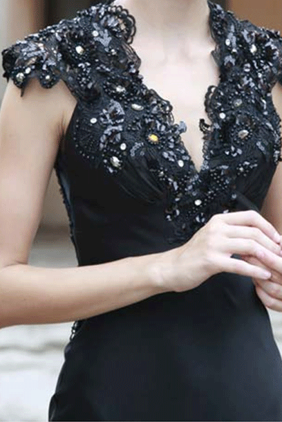 Cap sleeves V Neck Rhinestones Black Evening Gown