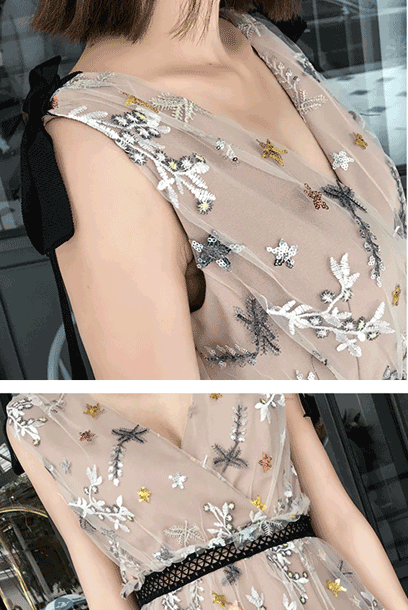 V Neck Star Sequin Nude Tiered Skirt Midi Dress