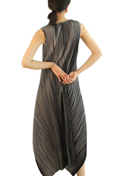 Sleeveless Pleats Please Midi Dress