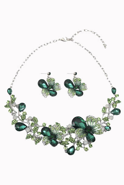 3D Floral Chunky Statement Necklace