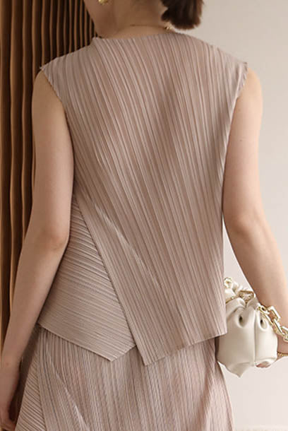 Pleats Pleats Sleeveless Asymmetrical Blouse + Skirt