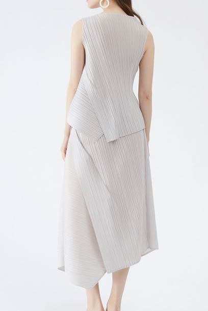 Pleats Pleats Sleeveless Asymmetrical Blouse + Skirt