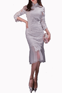 Long Sleeves White Lace Pleated Mermaid Cheongsam