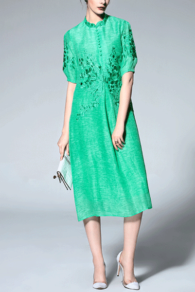 Elbow Sleeves Floral Embroidered Cheongsam
