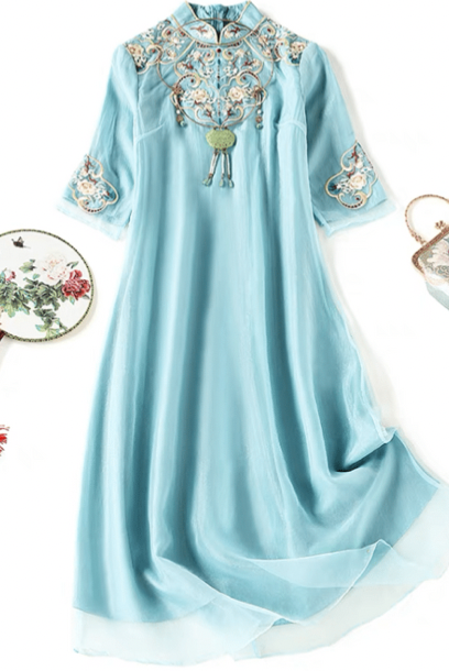 Elbow Sleeves Embroidered Floral Cheongsam