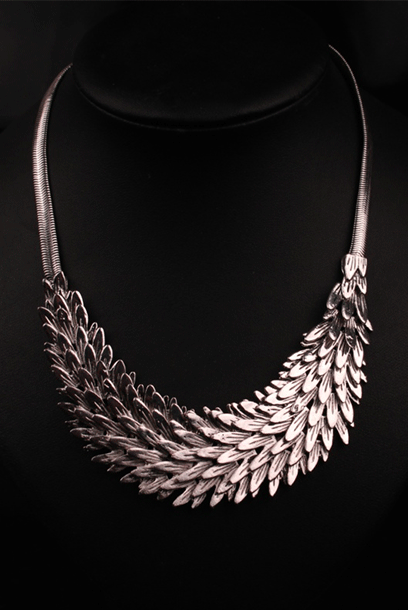 Feather Silver Chunky Short Necklace