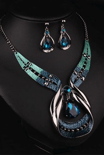 Rhinestones Turquoise Chunky Necklace & Earring Set