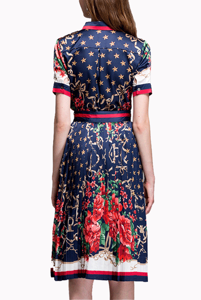 Short Sleeves Floral Chain Blouse