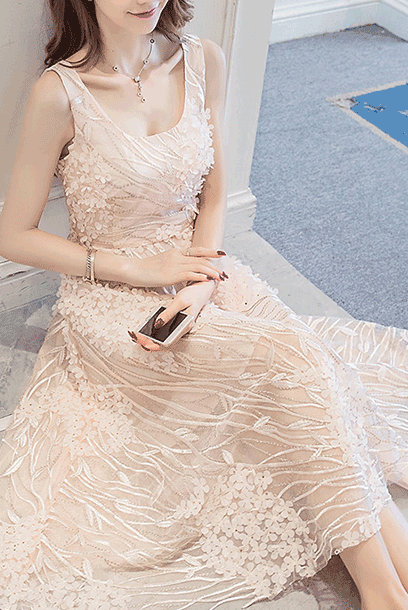 Gatsby 3D Floral Fit & Flare Midi Dress