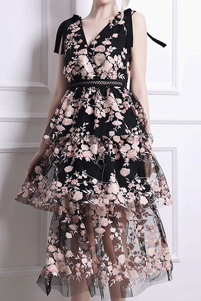 Sleeveless Floral Sequin Mesh Tiered Midi Dress