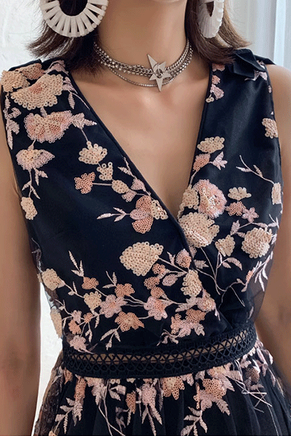 Sleeveless Floral Sequin Mesh Tiered Midi Dress