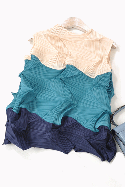 Sleeveless Asymmetrical Pleats Please Blouse